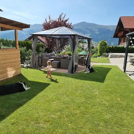 Haus Alpenpanorama Lägenhet Fendels